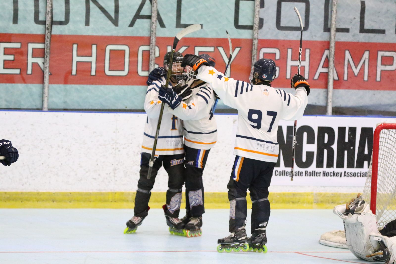 CSU Fullerton Wins Division II Title Southwest Collegiate Hockey League